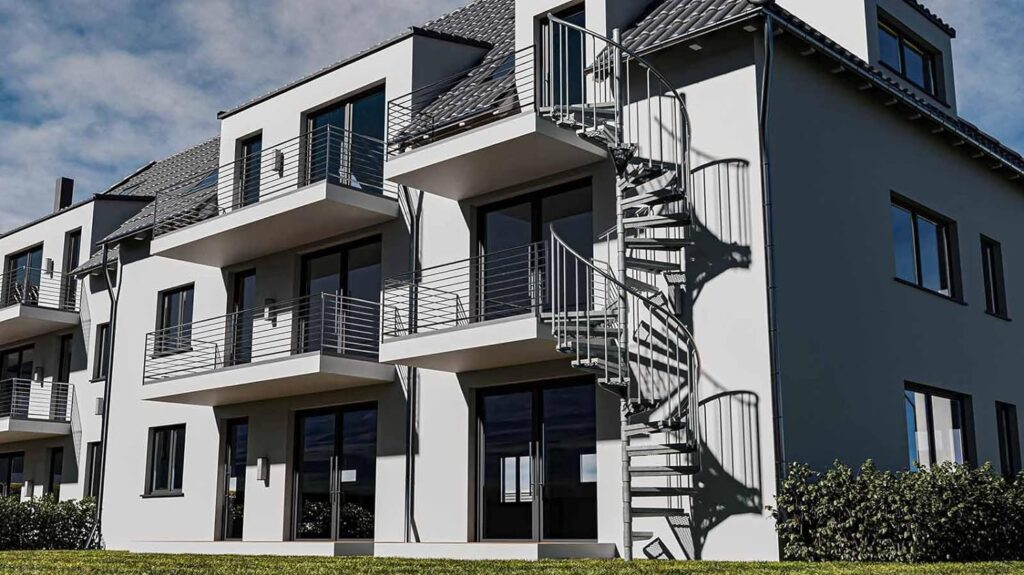 Outdoor Spiral Staircase Hot-dip Galvanized Heavy Duty upto 5.84m Height 2.25m Diameter